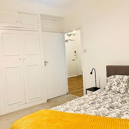 לונדון Cosy 2 Bedroom Apartment In Swiss Cottage. מראה חיצוני תמונה