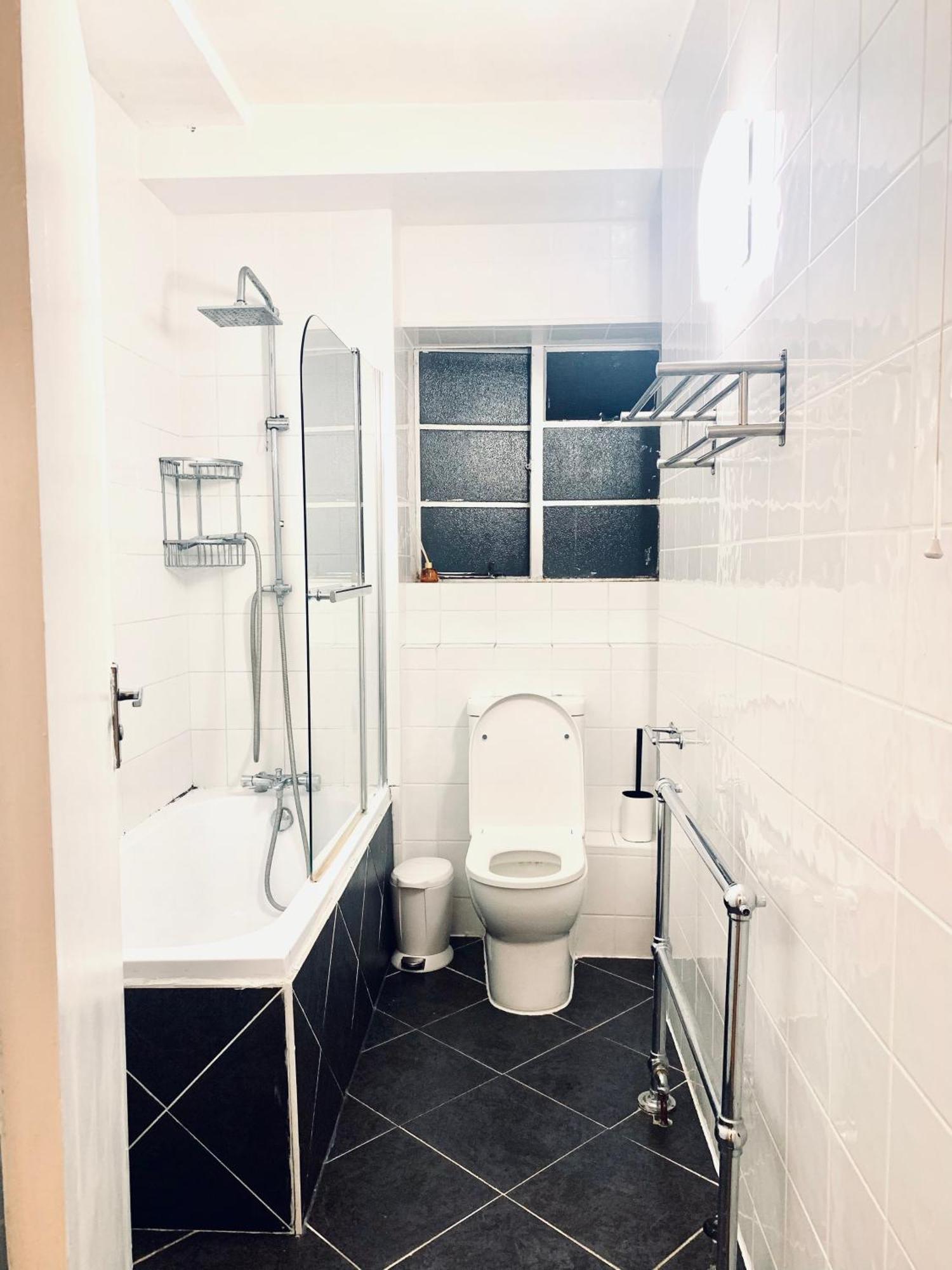 לונדון Cosy 2 Bedroom Apartment In Swiss Cottage. מראה חיצוני תמונה