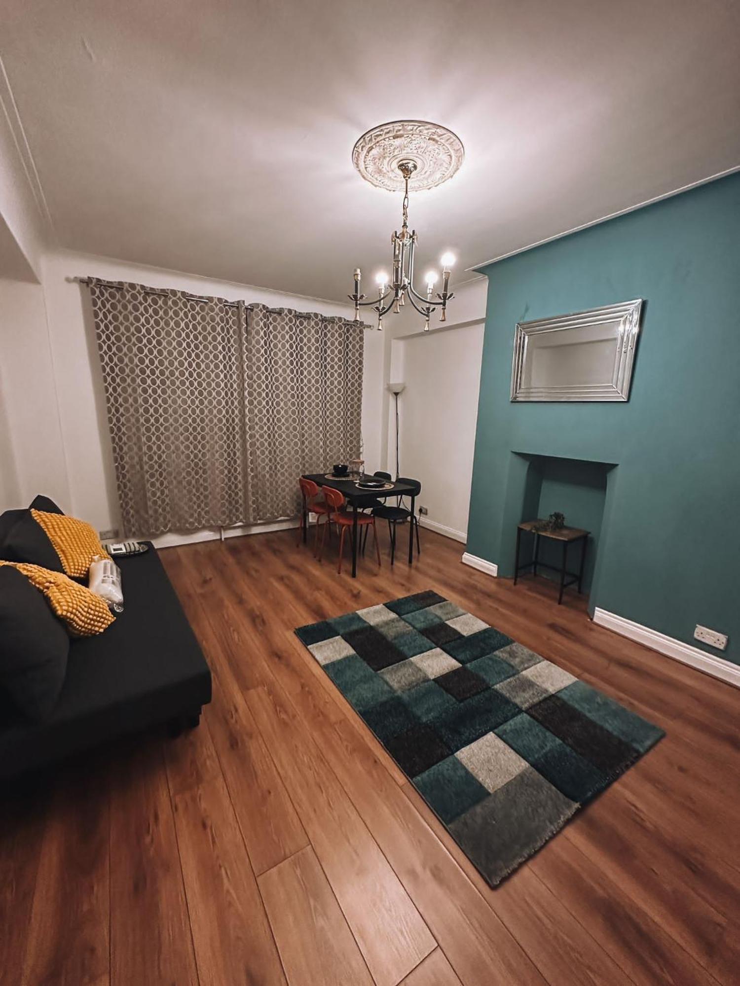 לונדון Cosy 2 Bedroom Apartment In Swiss Cottage. מראה חיצוני תמונה